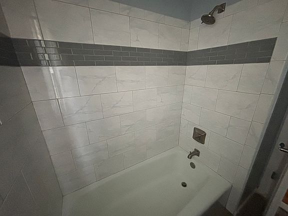 5th image of 9613 Ashbourn Dr