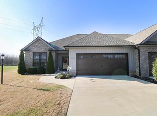 101 Twinson Ct, Paducah, KY 42001