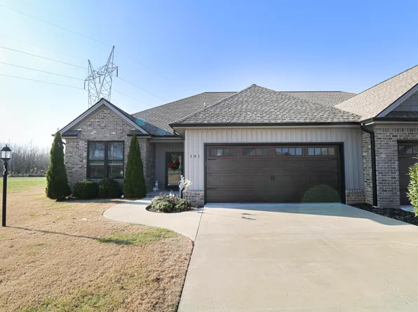 101 Twinson Ct, Paducah, KY 42001