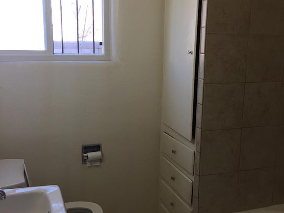5th image of 2103 Eton Ave SE APT 3