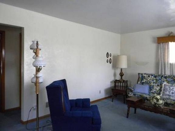 300 Evers Living Room