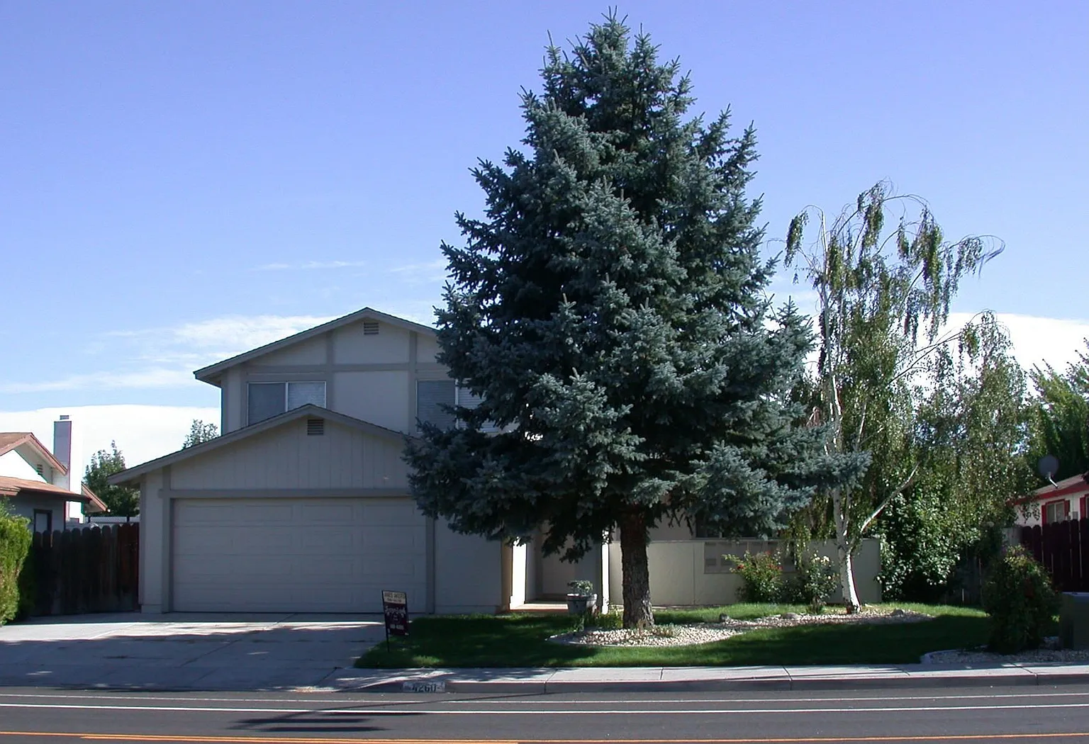 4260 Mira Loma Dr photo 1