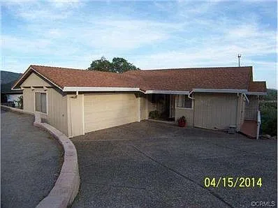 6045 Kanaka Ave photo 1