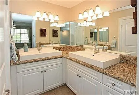 1 bed, 762 sqft, $2,700 — Photo 4
