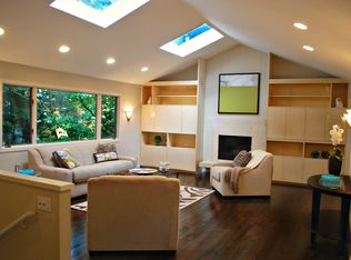 489 Stratton Rd, New Rochelle, NY 10804