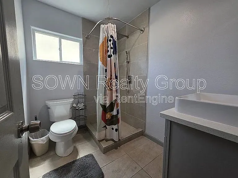 412 E William St #6 — Photo 8