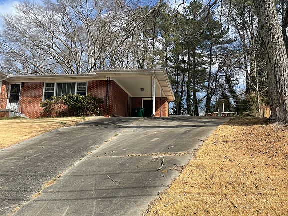 2nd image of 2671 Linnwood Dr SE
