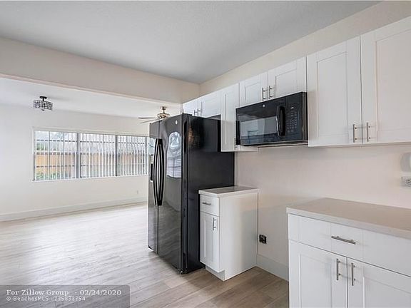 3rd image of 360 NE 43rd Ct