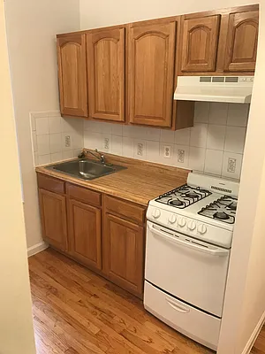 Rented by Michael Palmieri, LREB | media 4