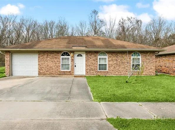 1716 Heights Dr, Saint Bernard, LA 70085