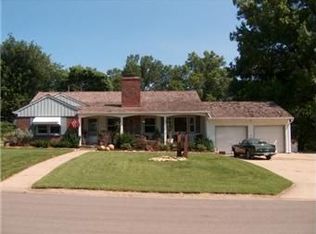 5522 W 62nd St, Mission, KS 66202