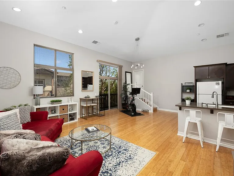 1406 S California Ave #D — Photo 9