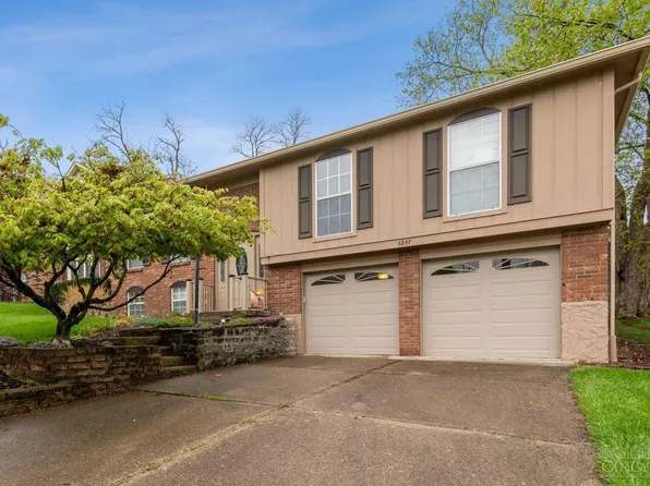 5257 Serenade Dr, Cincinnati, OH 45238