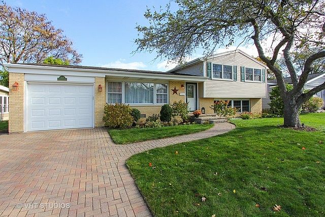 1st image of 1418 W Concord Dr