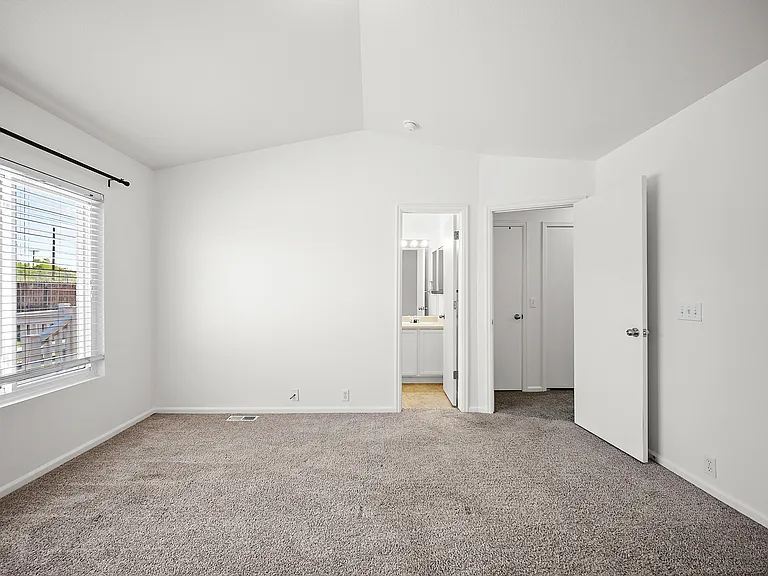 1355 Lords Hill Dr — Photo 20