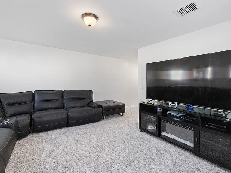 12804 De La Rosa Ave — Photo 42