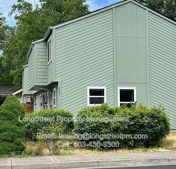 3201 SE Wake St #1 — Photo 10