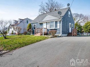 12 Jones Pl, Edison, NJ 08817
