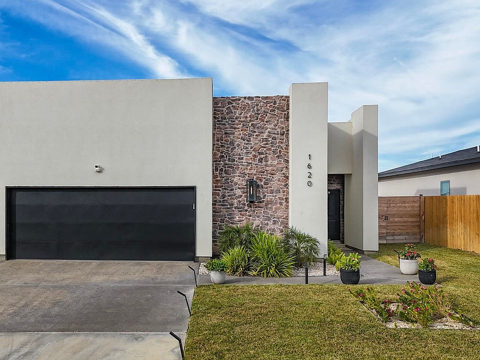 1st image of 1620 Fresnillo Dr