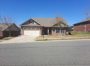 7251 Kenyon Dr, Denver, NC 28037