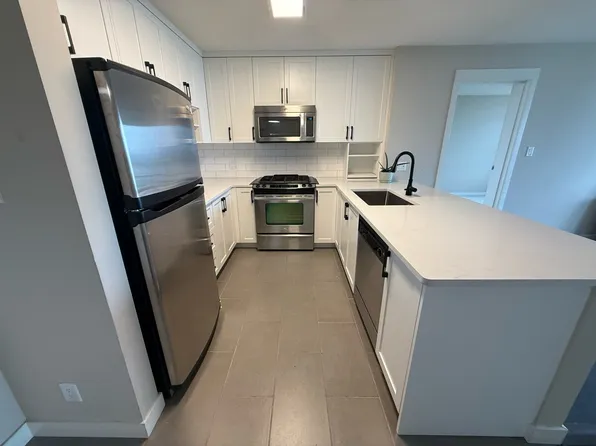 9171 Ferndale Rd #1103, Richmond, BC V6Y 0A5