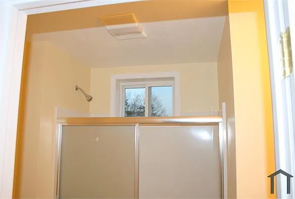 30 Holmes St #2 — Photo 15