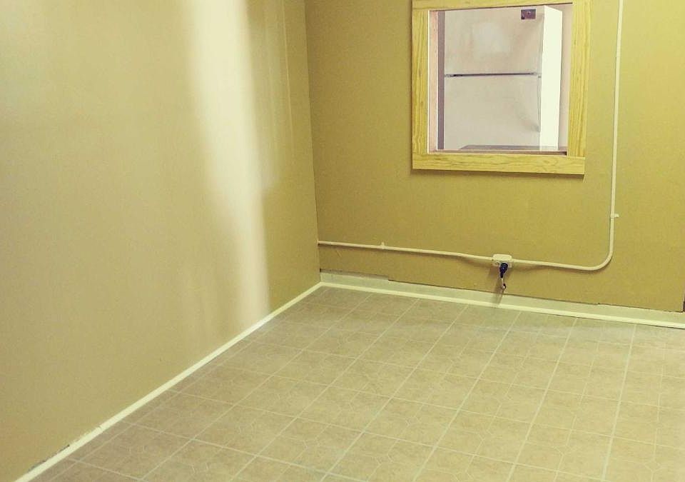 2nd image of 611 3rd St APT E