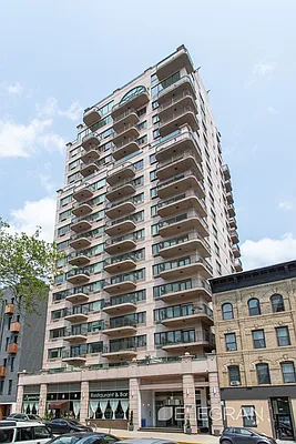 Rented by (Legacy) Elegran | media 30