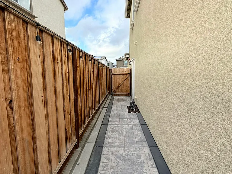 5242 Upton Ave — Photo 24