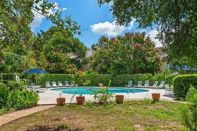 3801 Menchaca Rd #25 — Photo 32