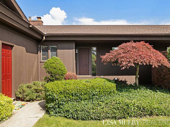 2nd image of 5960 Parview Dr SE