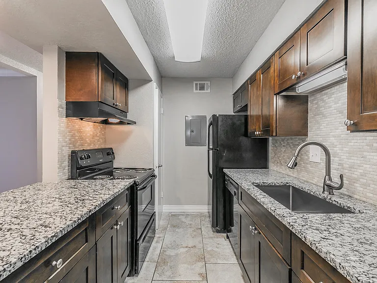 Riata Park Apartments — Photo 42