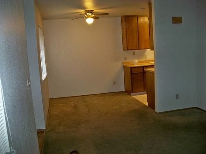 2nd image of 205 E Fairmont Ave