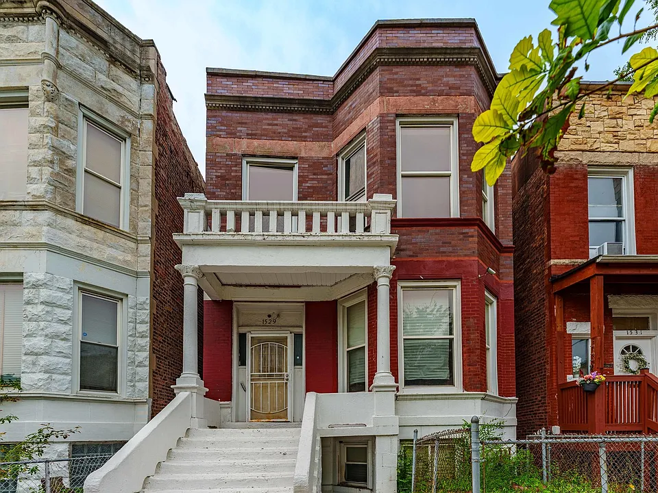 S Lawndale Ave