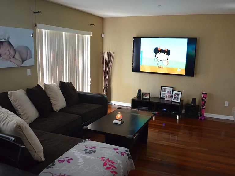 297 Sterling Springs Ln — Photo 1
