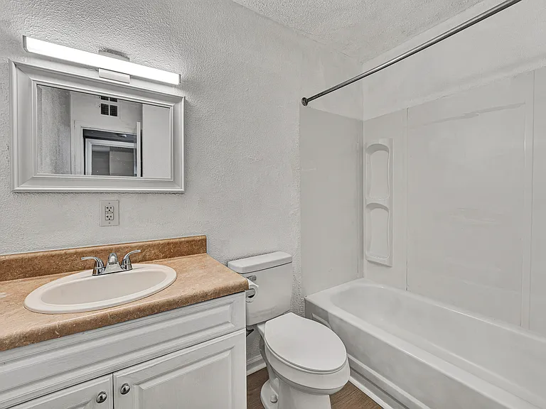 Flats at Glade Creek — Photo 8