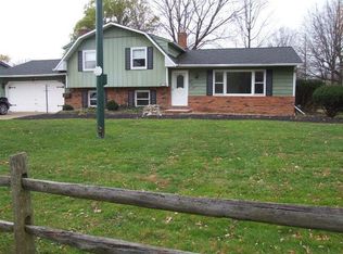 6140 Maplewood Dr, Mentor, OH 44060