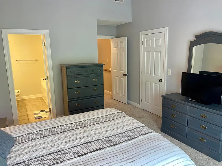 Main upstairs bedroom
