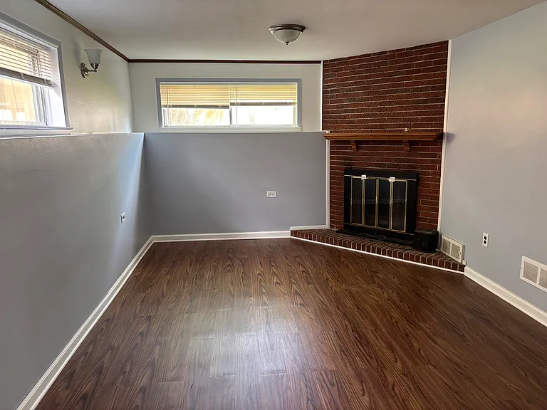 22740 Teppert Ave — Photo 10