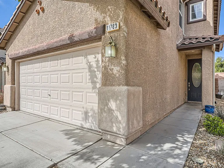 11783 Red Water Ct — Photo 3
