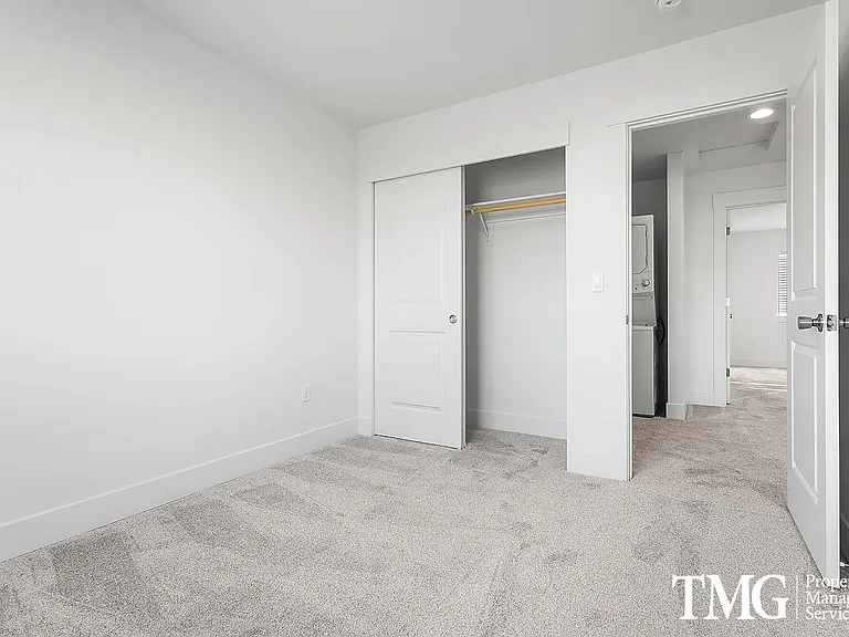 977 Creer Way #D-111 — Photo 55