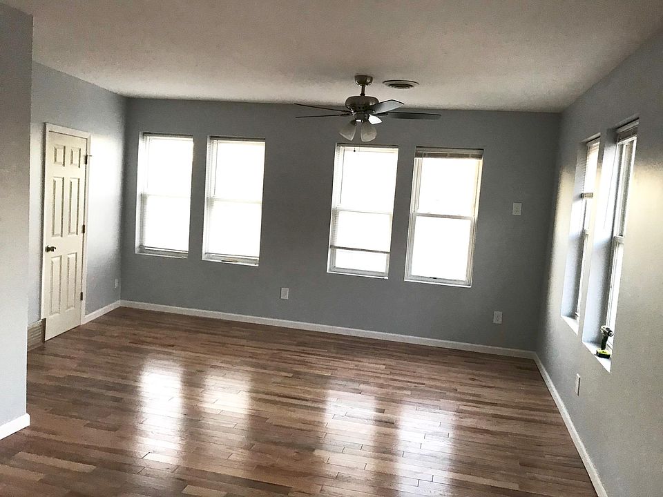 2nd image of 29 Bruno St Floor 2