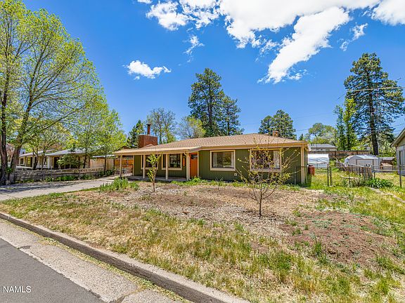 3rd image of 213 E Zuni Dr
