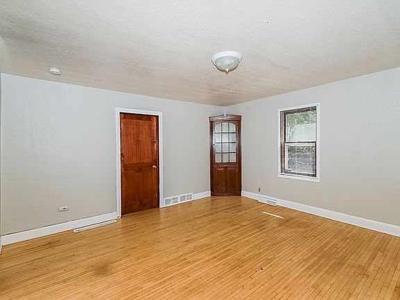 2nd image of 7824 Brooklyn Blvd