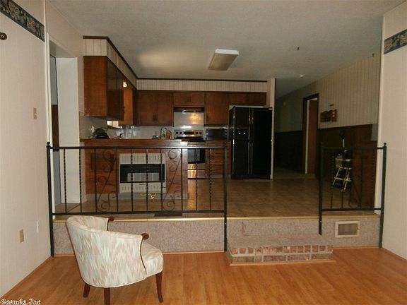 5th image of 2409 Southgate Dr