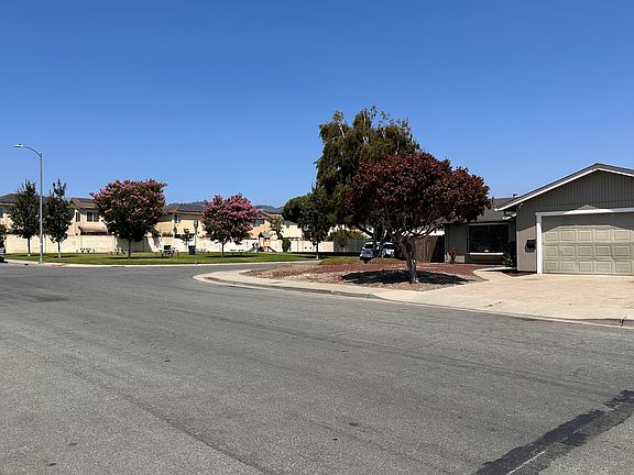 2nd image of 984 McKenzie Ave