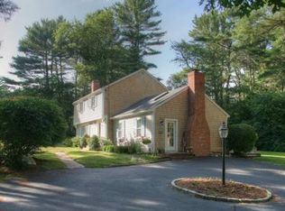 65 Parting Rock Rd, Duxbury, MA 02332
