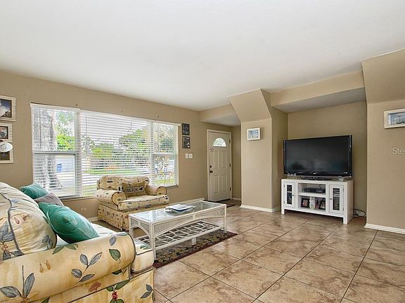 5th image of 7116 Organdy Dr N