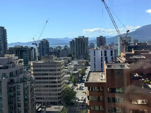 1188 Howe St #2501, Vancouver, BC V6Z 2S8