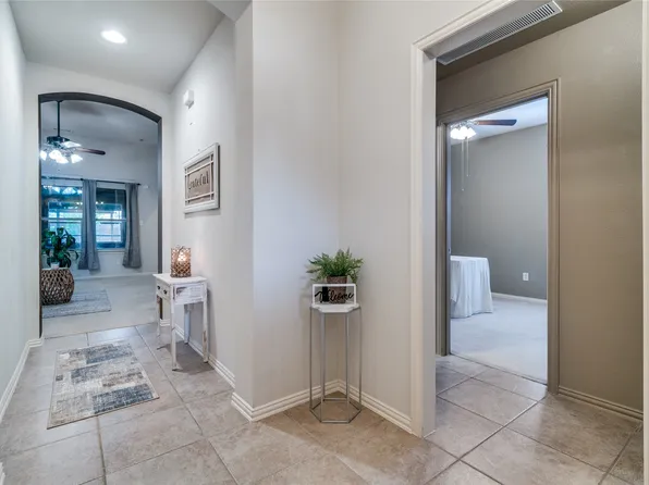 405 Sugarberry Ln, Fate, TX 75087